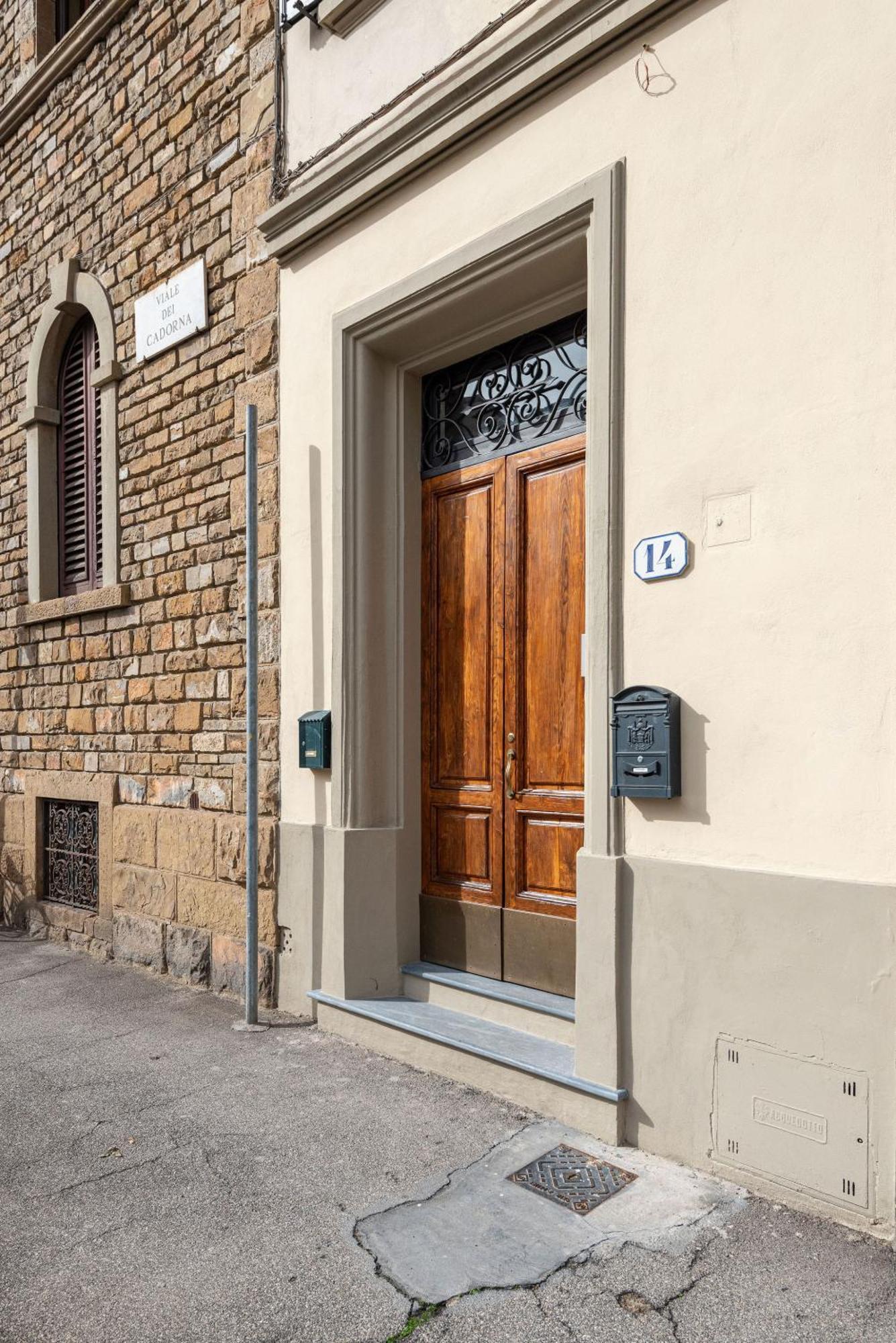 Cadorna Rooms In Florença Exterior foto