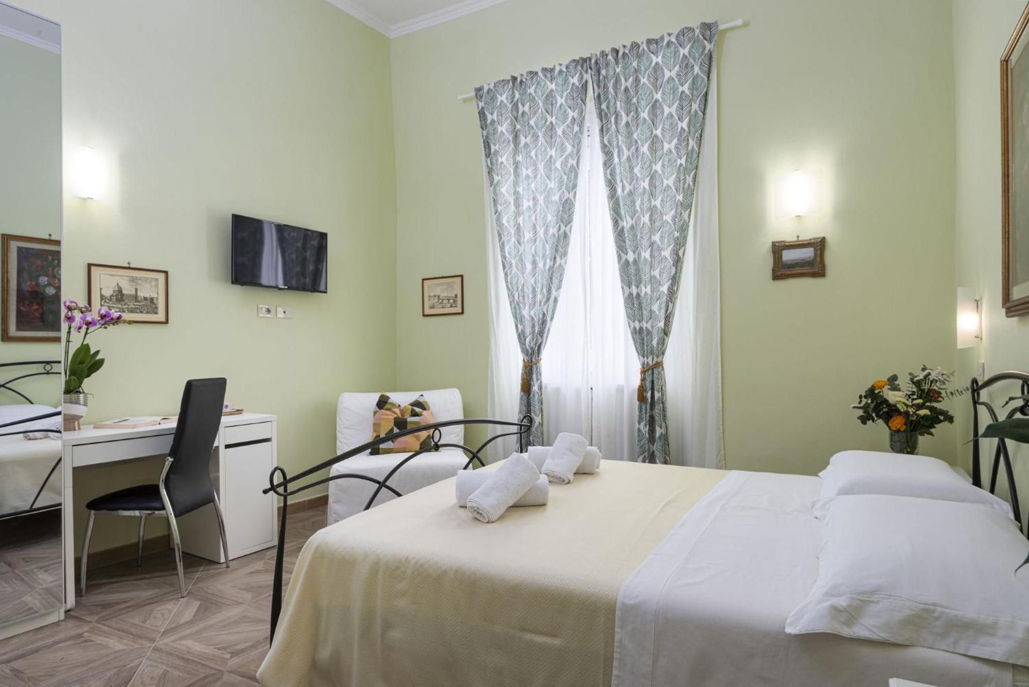 Cadorna Rooms In Florença Exterior foto